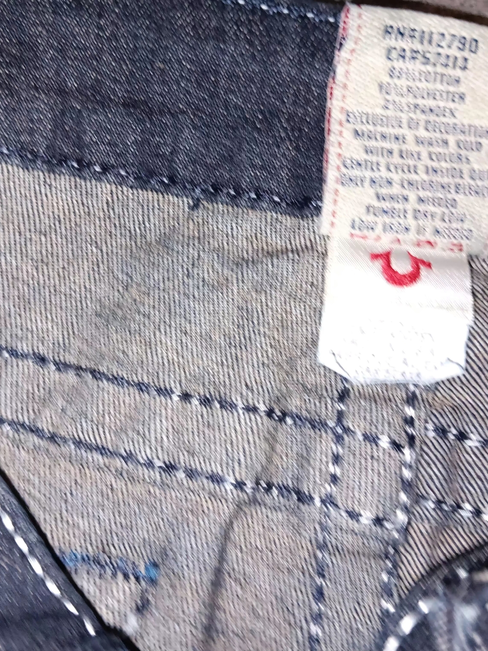 True Religion Women's Dark Indigo Bootcut Jeans with Light Blue Embroidery - Picture 4 of 7